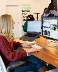 Lindsey Kelly, an Art Director at Estland, checking website schema for AEO.